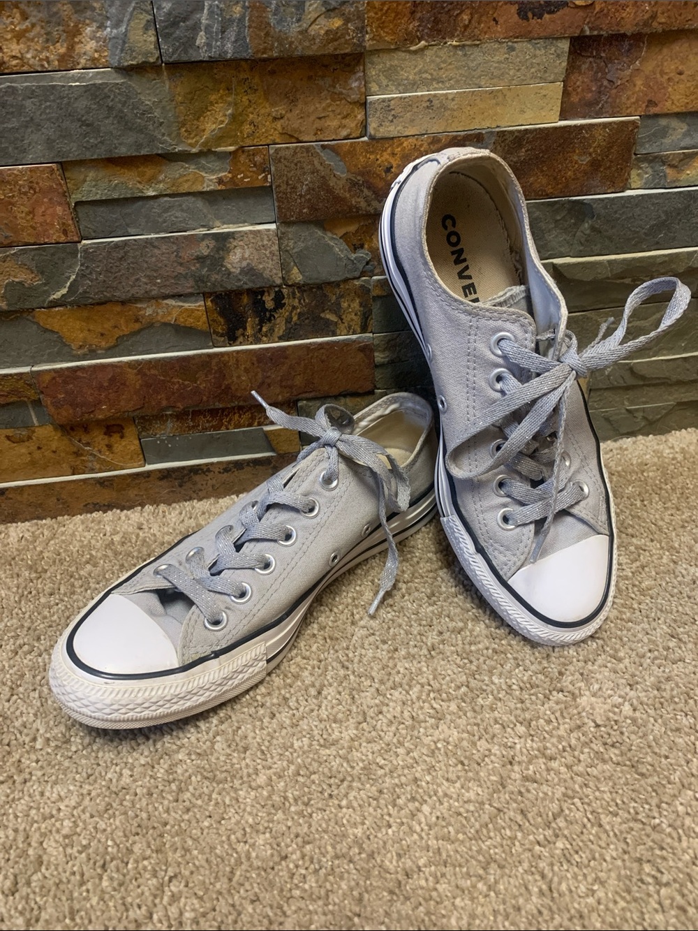 Converse Low Top Sneakers in Light Gray and White 7 37.5